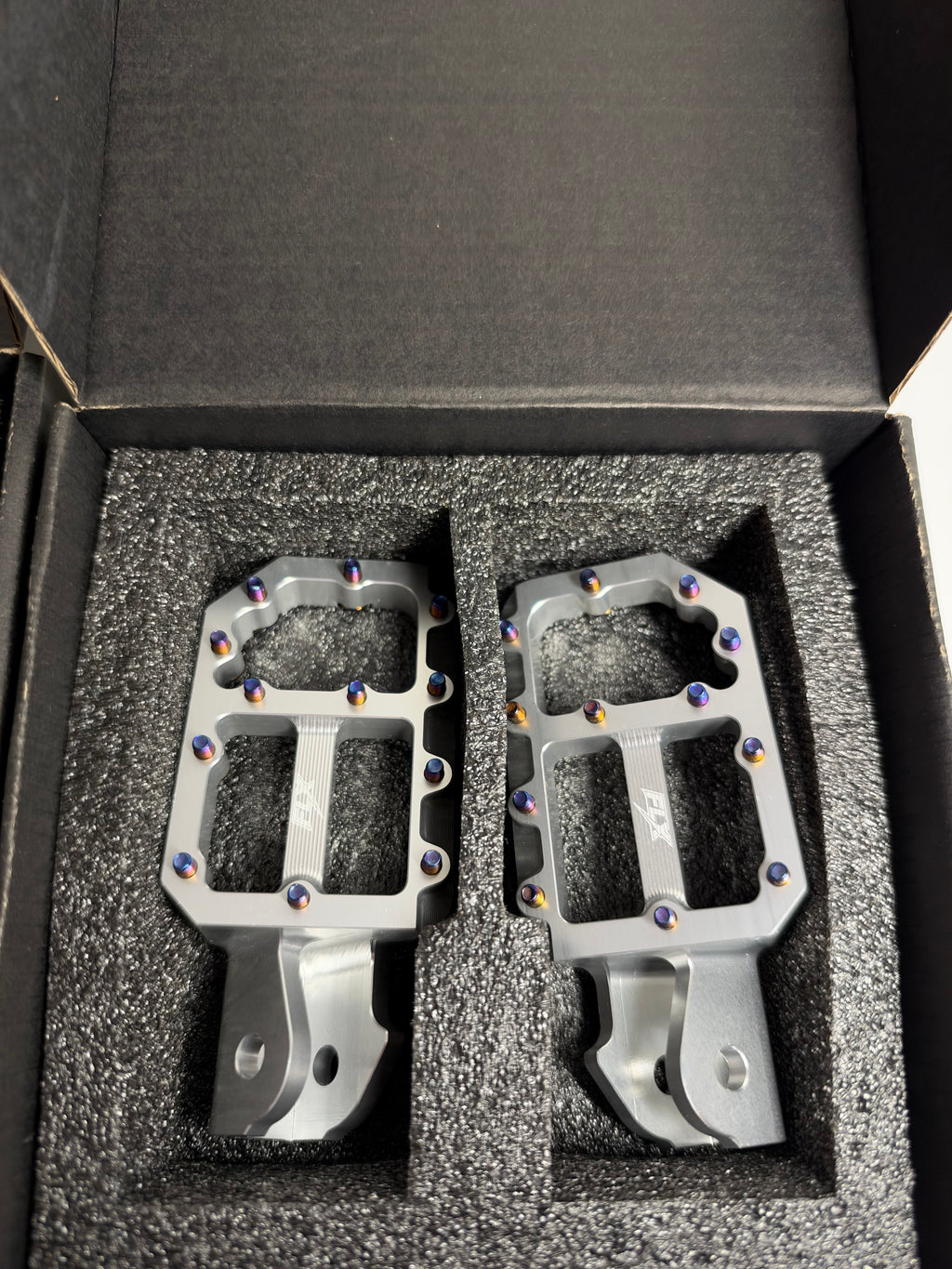 TALARIA XXX Wide Footpegs